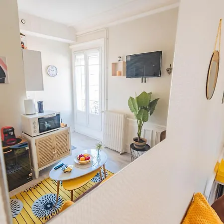 522 Au Cosy&Cathedral Апартаменты